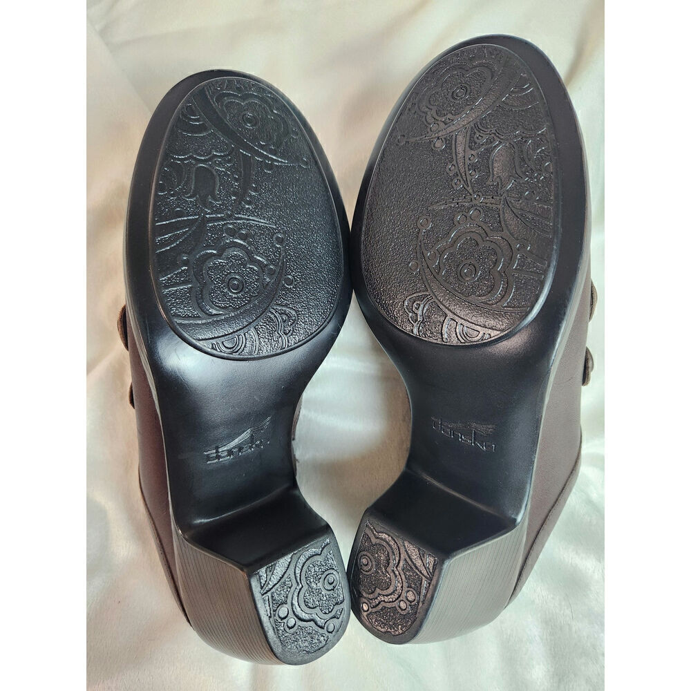 Dansko Mules slide on leather shoe with button detail sz 40 - 9.5/10 boho office - Picture 8 of 8